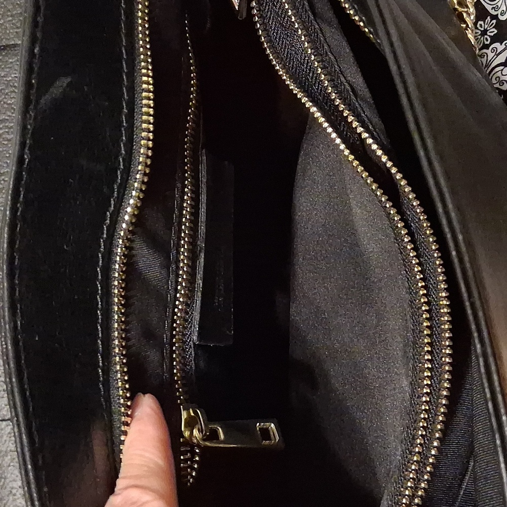 Anna Paola Black Leather Tote Bag - Picture 10 of 16